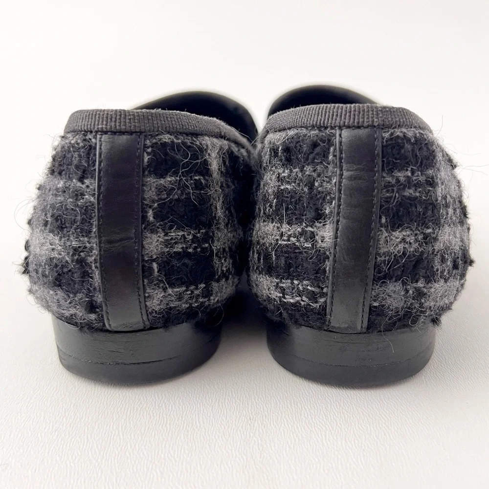 CHANEL | Tweed Cap Toe Loafers Flats CC Interlocking Logo Black Grey‎ Plaid 36.5